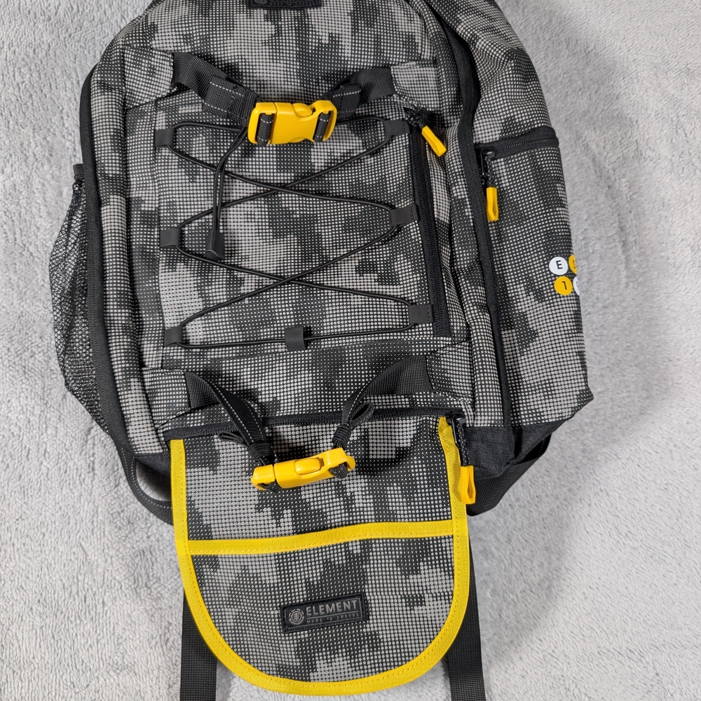 Element‎ Backpack Skateboard Camo and Gray with Yellow Accents Reflective - Picture 3 of 13